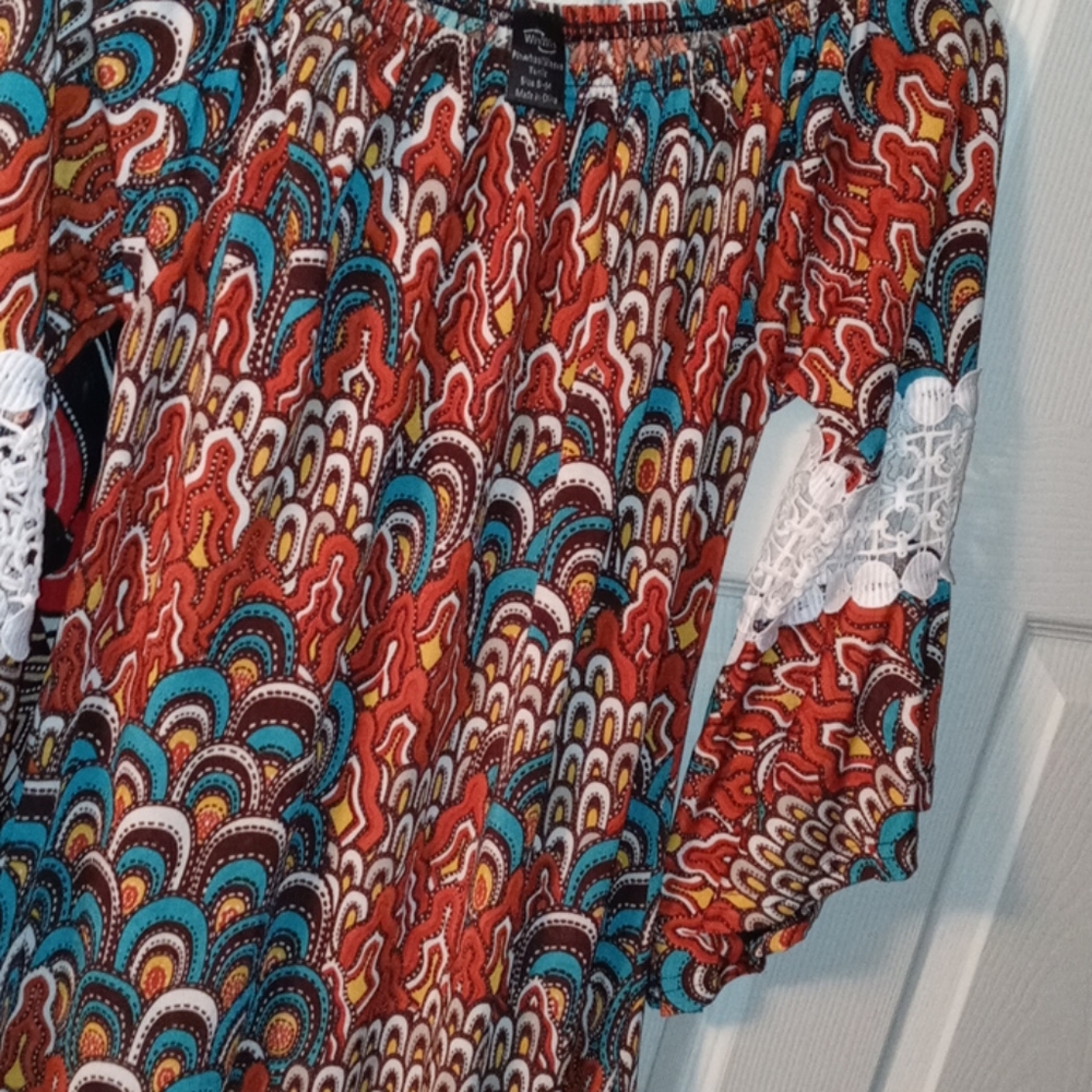 Blouse - Picture 2 of 3